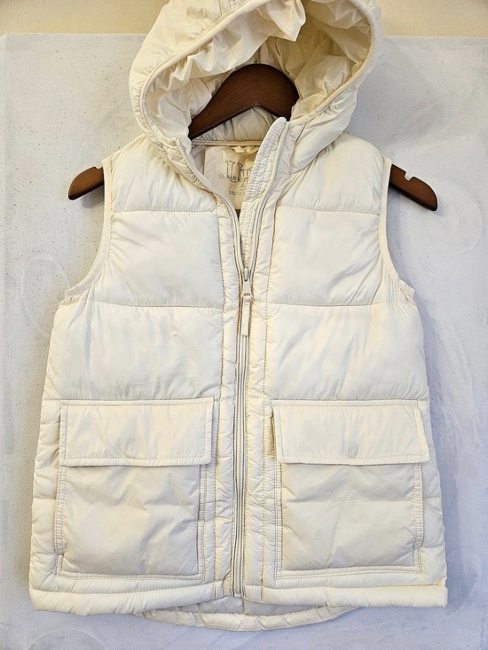 Urban Republic Puffer Vest Hooded Cream Size Medium 10/12 Girls